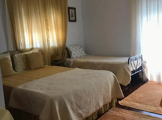 Casa de hóspedes Vivenda Azevedo Nazaré